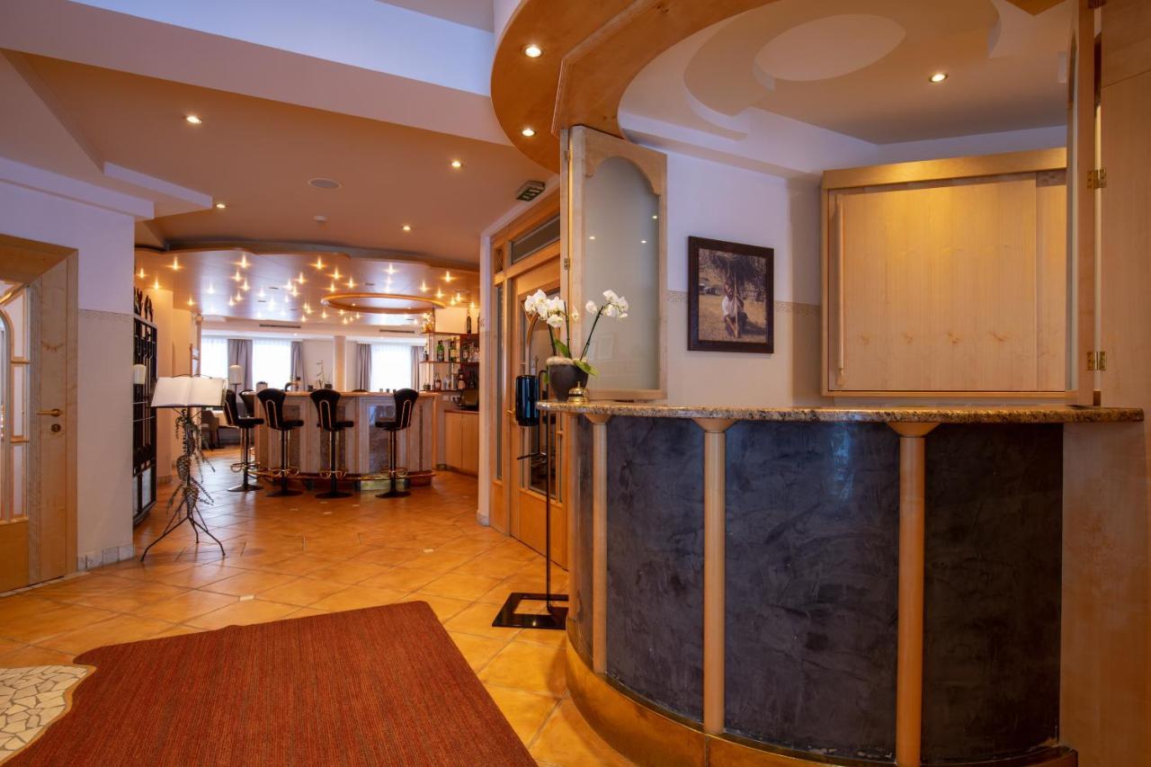 The Hotel - Himmlisch Wohlfuehlen Ischgl Ngoại thất bức ảnh